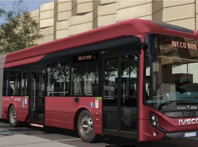 Mobilità sostenibile a metà: la denuncia di Marco Giovagnorio su Roma e gli autobus elettrici fermi nei depositi